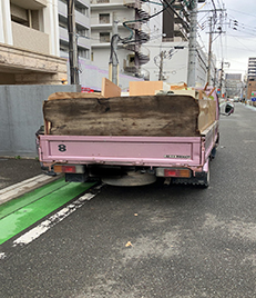 福岡市南区曰佐で、1週間前に一度見積りに伺ったお客様から、不用品回収のご注文をいただきました