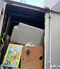 福岡市博多区石城町にて、専門学校生がお住まいだったお部屋の不用品回収を行いました