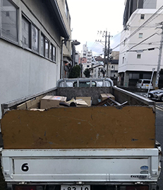福岡市城南区西片江で、遺品整理と不用品回収の見積りを行い、その場で作業依頼をいただきました