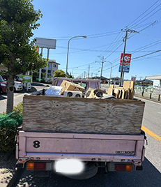 福岡市早良区弥生にて、家主様がお亡くなりになった住居に残された不用品の回収作業を実施いたしました