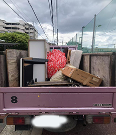 福岡市東区社領で、飲食店の内装工事後に出た不用品とゴミを大量回収しました